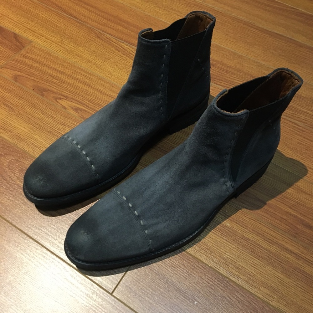 Italian made Men’s suede boot
